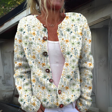 Leilani | Warmer and prettier cardigan with floral print