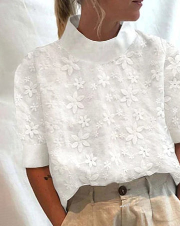 Sabine | With embroidered plain stand-up collar