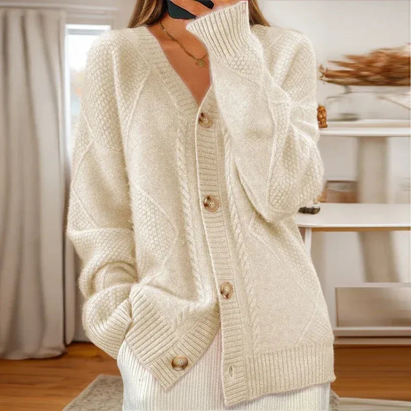 Éloise | Cable-Knit Cardigan